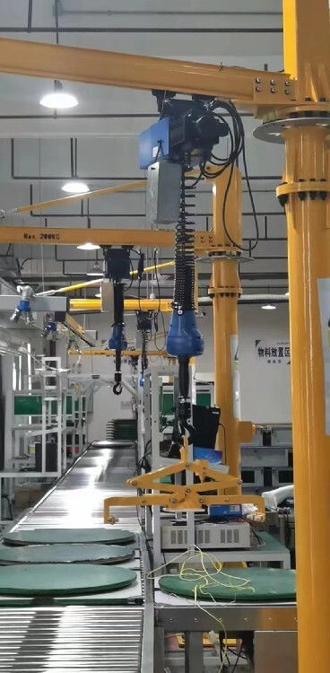 智能提升机生产厂家 Liftkon智能平衡吊与智能车载设备制造的前沿探索